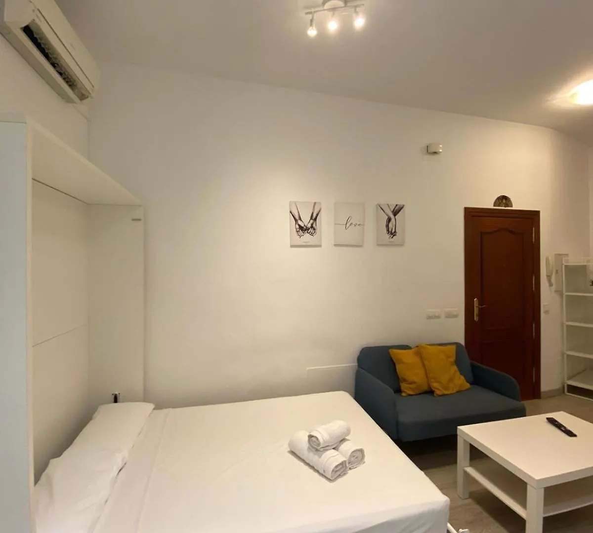 Apartment Estupendo Estudio Al Lado De Plaza La Merced Malaga