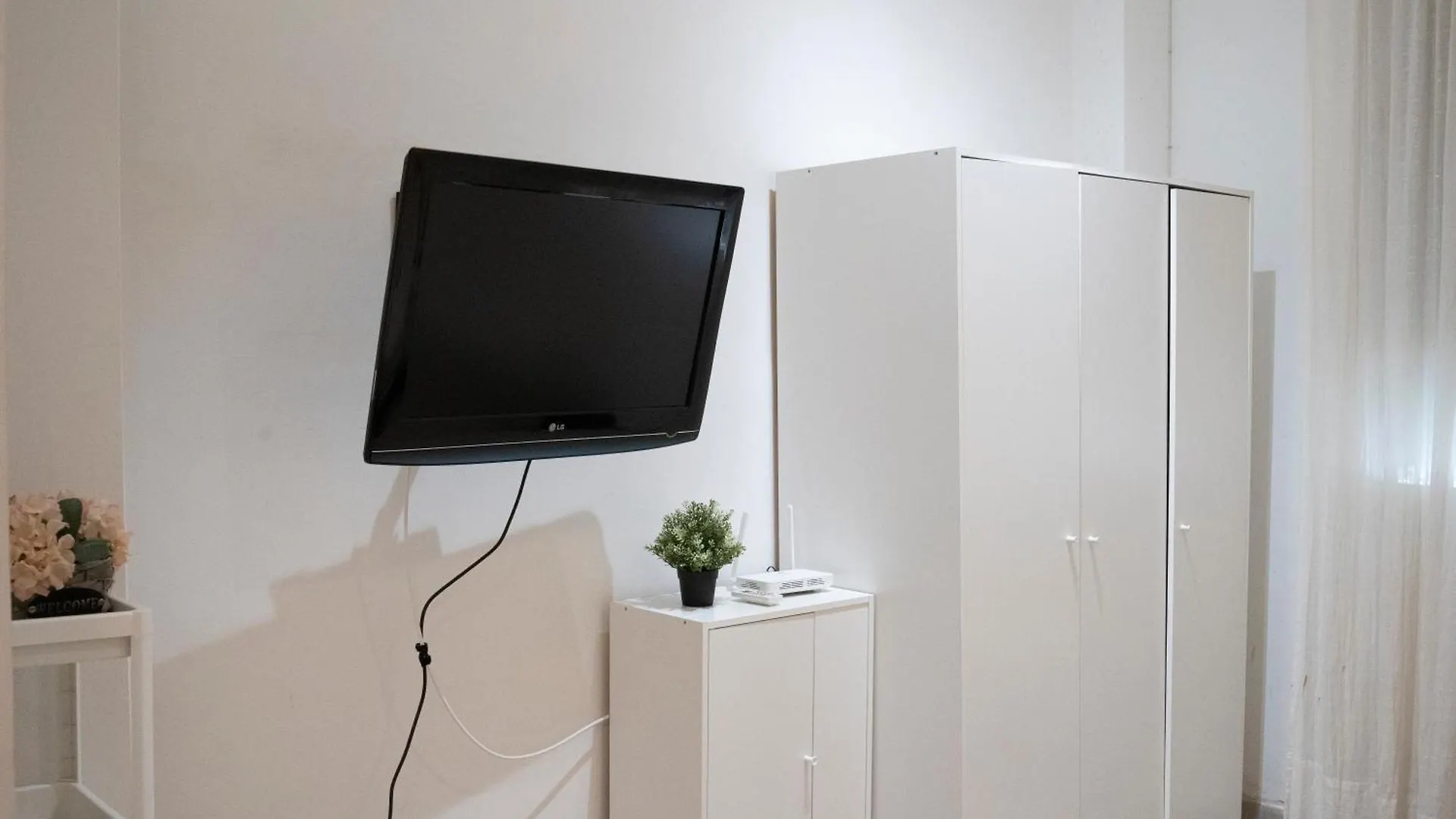 Apartment Estupendo Estudio Al Lado De Plaza La Merced Malaga Spain