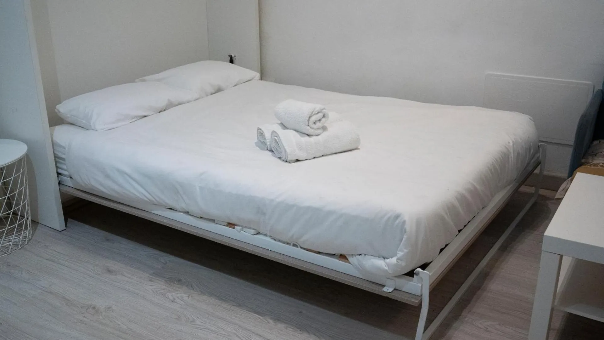 Apartment Estupendo Estudio Al Lado De Plaza La Merced Malaga Spain